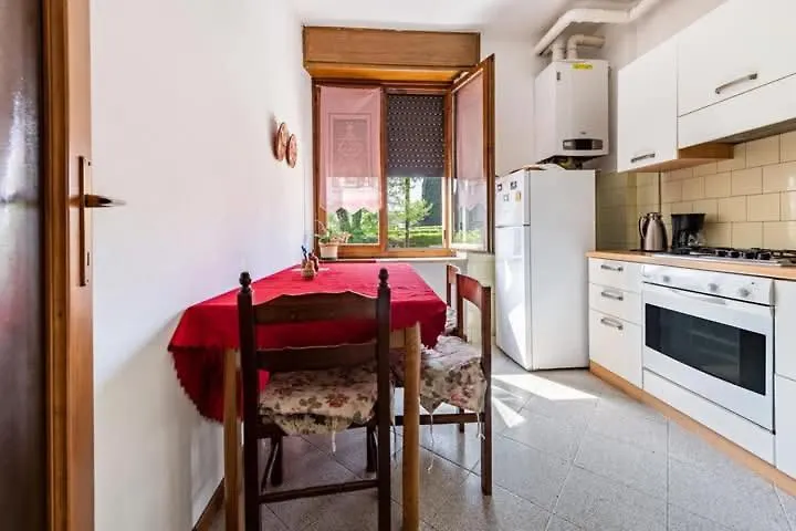 Apartment Appartamento Luminoso Bardolino Italy